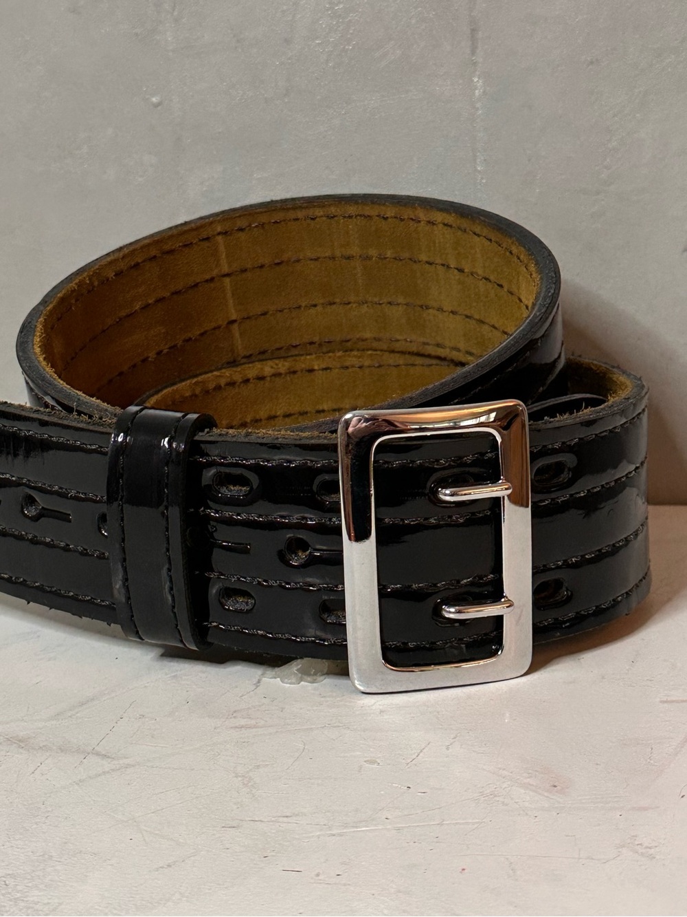 SAFARILAND PATENT LEATHER POLICE WORK BELT 36